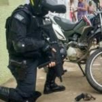 Polícia realiza prisão por tráfico e realiza apreensão de drogas e arma de fogo em Quixadá QUIXADÁ