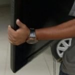 Dois criminosos furtam TV em residência no centro de Quixadá QUIXADÁ