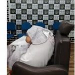 Crime filmado: vídeo mostra momento em que adolescente é baleado em salão de beleza no Bom Jardim PLANTÃO POLICIAL