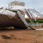 Vendaval destrói ginásio esportivo e atinge escola pública na zona rural de Pedra Branca SERTÃO CENTRAL