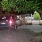 Criminosos supostamente armados realizam roubo em Quixeramobim QUIXERAMOBIM