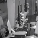 Loja em Fortaleza é invadida e tem computador furtado; essa é a terceira vez em um mês PLANTÃO POLICIAL