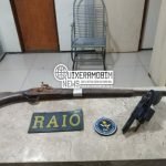 Equipes do RAIO apreendem arma de fogo em uma residência em Milhã SERTÃO CENTRAL