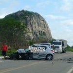 Veículos colidem em Quixadá e vítimas são transferidas para Fortaleza QUIXADÁ