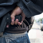 Homem com tornozeleira eletrônica é preso após roubar celular em Senador Pompeu SERTÃO CENTRAL