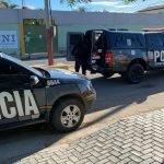 Polícia Civil deflagra “Operação Carcará” e cumpre 13 mandados de prisão contra suspeitos no Interior Sul PLANTÃO POLICIAL