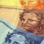 Projeto na Câmara quer criar salário de R$ 1.100 para desempregados por até 12 meses TEMA LIVRE