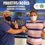 O Secretário de Esporte Idelbrando Rocha firmado a abertura do nucleo esportivo da comunidadede Algodões HORA DO ESPORTE