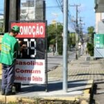 Preço da gasolina no Ceará deve cair até R$ 0,14, estima Sindipostos TEMA LIVRE