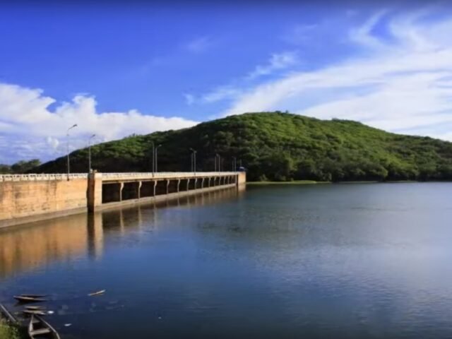 Barragem de Quixeramobim está a apenas 56 centímetros de sangrar e população vive expectativa