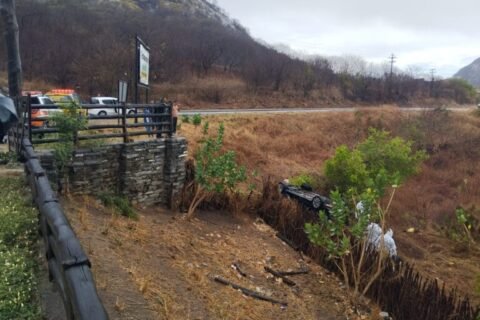 Motorista morre em capotamento na BR-122, próximo ao Pé de Serra, em Quixadá