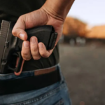 Arrastão deixa moradores sem moto, celulares e TV na zona rural de Quixeramobim QUIXERAMOBIM