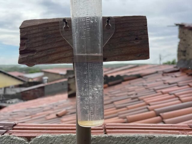 Chuva de 80 mm é registrada no bairro Maravilha, em Quixeramobim, durante a madrugada