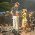 Pedro Miguel realiza sonho ao cantar com Zé Vaqueiro no palco do CarnaCentral em Quixeramobim