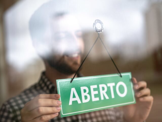 Quixeramobim registra abertura de 65 novas empresas em fevereiro e fortalece economia local