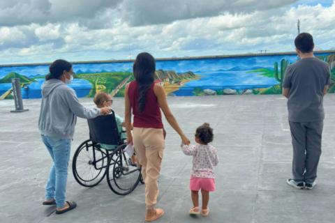 HRSC inaugura espaço ao ar livre com pintura de paisagens do Sertão Central para uso terapêutico de pacientes