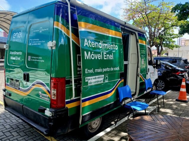 Unidade móvel da Enel chega a Quixeramobim com diversos serviços