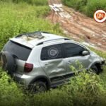 Carro sai da pista e capota na manhã deste sábado em Quixeramobim