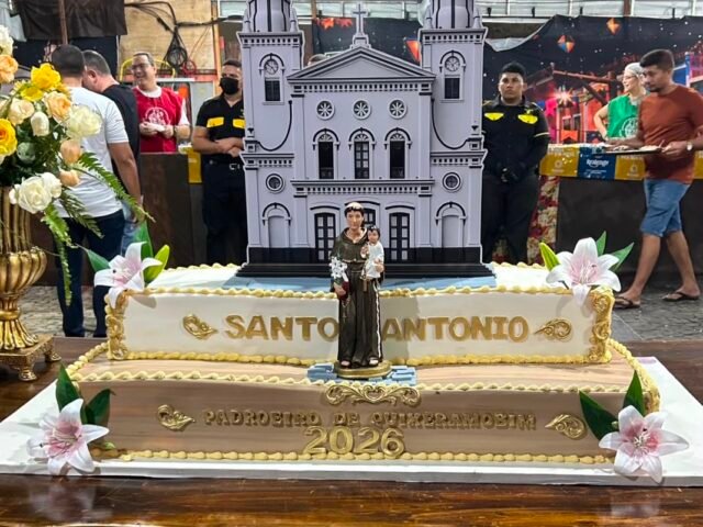 Bolo de Santo Antônio é arrematado por R$ 50,5 mil e bate novo recorde em Quixeramobim