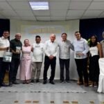 Prefeito Cirilo Pimenta prestigia lançamento de livro sobre o futebolês em Quixeramobim