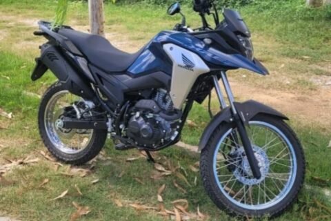 Motocicleta é furtada durante festa da praça em Quixeramobim; proprietário pede ajuda para localizar veículo