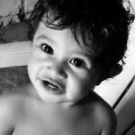 Bebê de 1 ano morre engasgada com caroço de ata no interior do Ceará