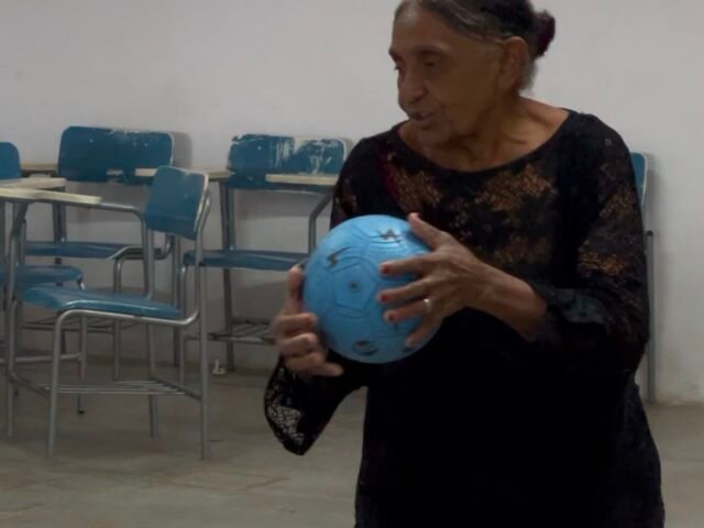 Praça da Juventude ganha exemplo de superação com aposentada, Dona Antônia  de 78 anos