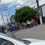Colisão entre duas motocicletas deixa mulher ferida no Centro de Quixeramobim neste sábado (1º)