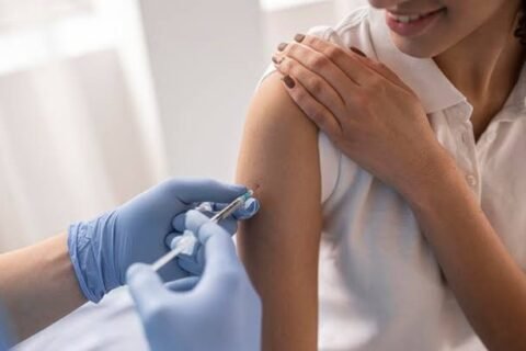  Mais de 1.500 pessoas são vacinadas durante Dia D de Vacinação em Quixeramobim