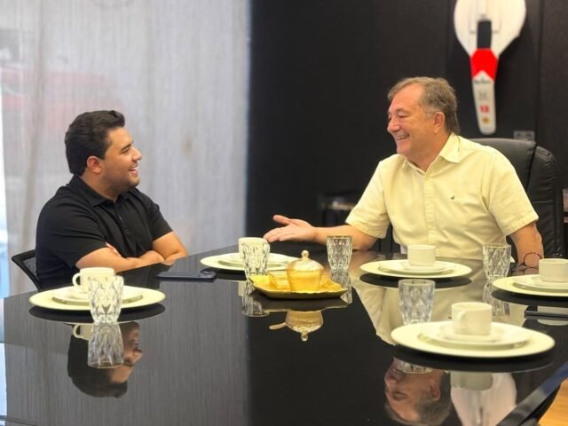 Rafael Fernandes e Edmilson Júnior fortalecem diálogo sobre desenvolvimento e geração de oportunidades em Quixeramobim